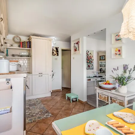 Amazing In With House Sea View